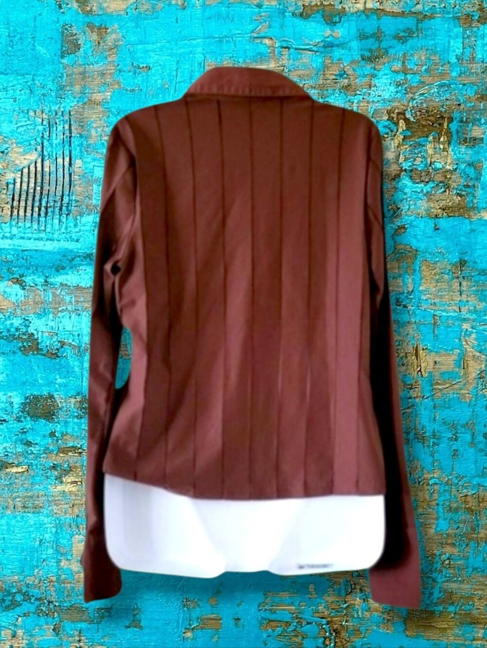 Stera | EUC Pretty Brown Asian Inspo Embroidered Zip Up Top (SIZE M) - Picture 2 of 14